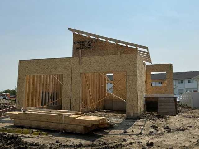 Property Photo: 15 Ellington Crescent AB T4P 3M1