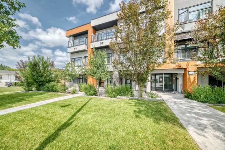 Property Photo: 1632 20 Avenue NW 108 AB T2M 1G8