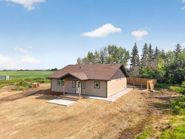Property Photo: 21318 Twp 464 AB T0C 0L0