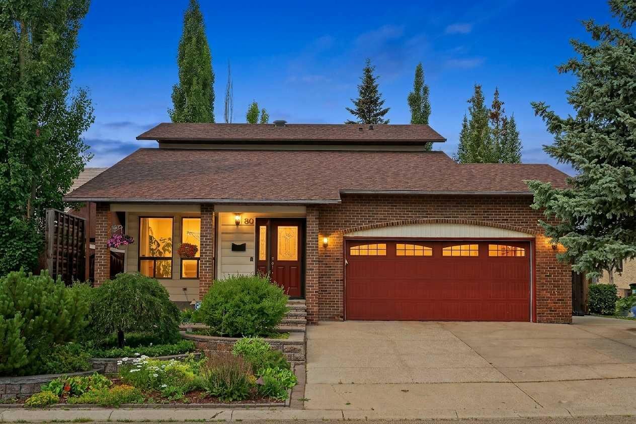 Property Photo:  80 Hawkhill Way NW  AB T3G 2V2 