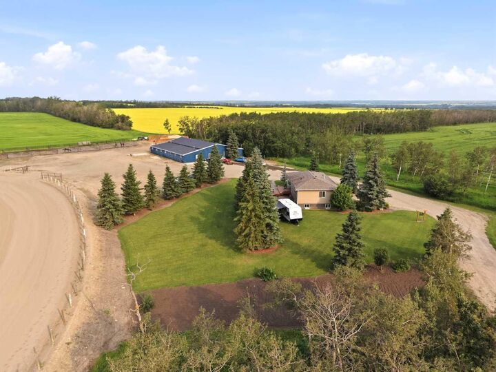 Photo de la propriété:  36142A Highway 2 Service Road S  AB T4G 1T8 
