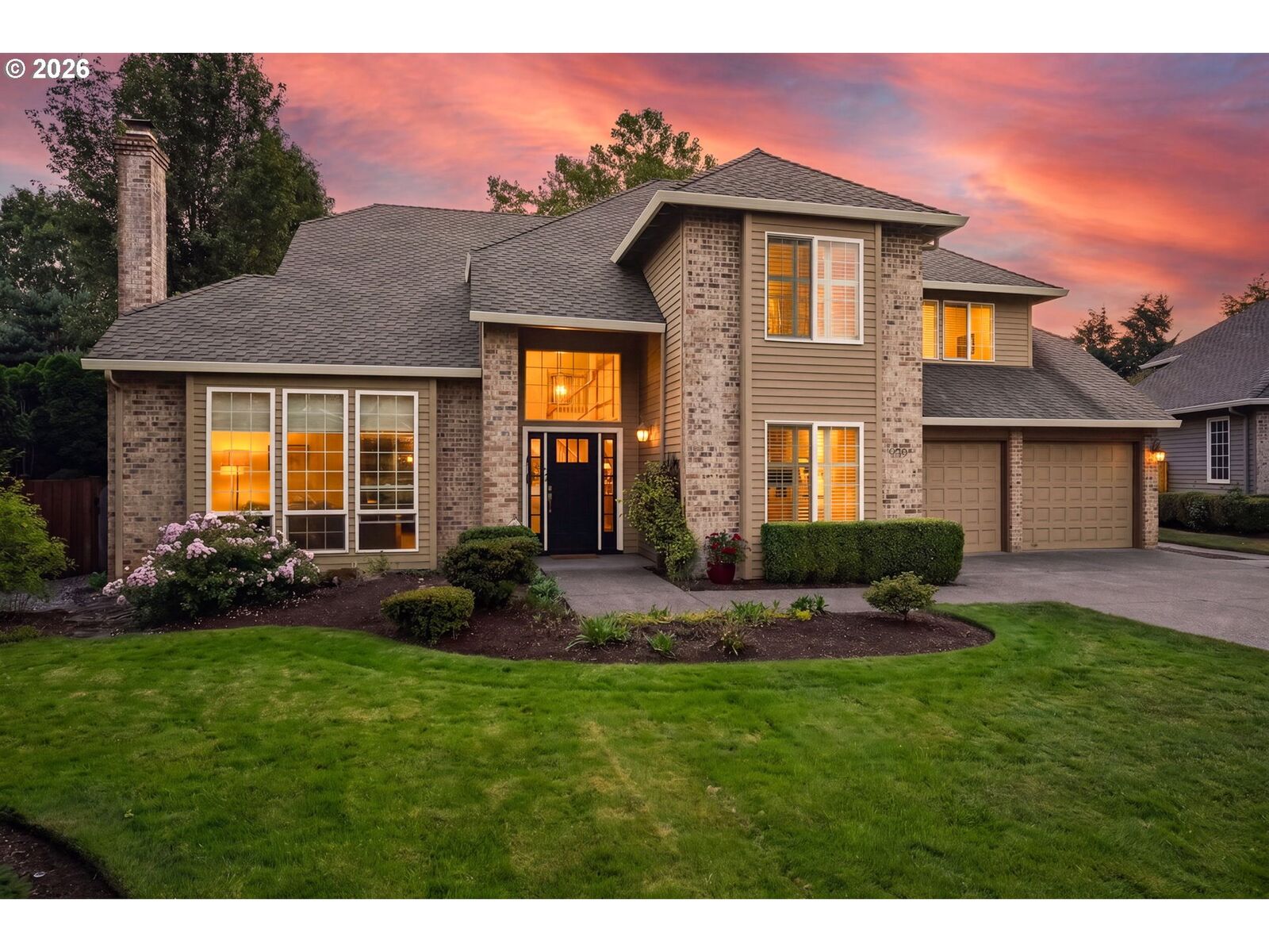 Property Photo: 14735 SW Peachtree Dr OR 97224