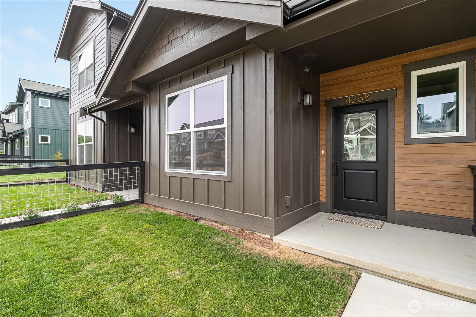 Property Photo:  4238  Melrose Lane  WA 98226 