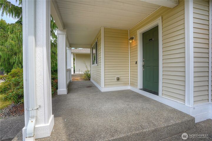 Property Photo: 17821 36th Avenue E WA 98446