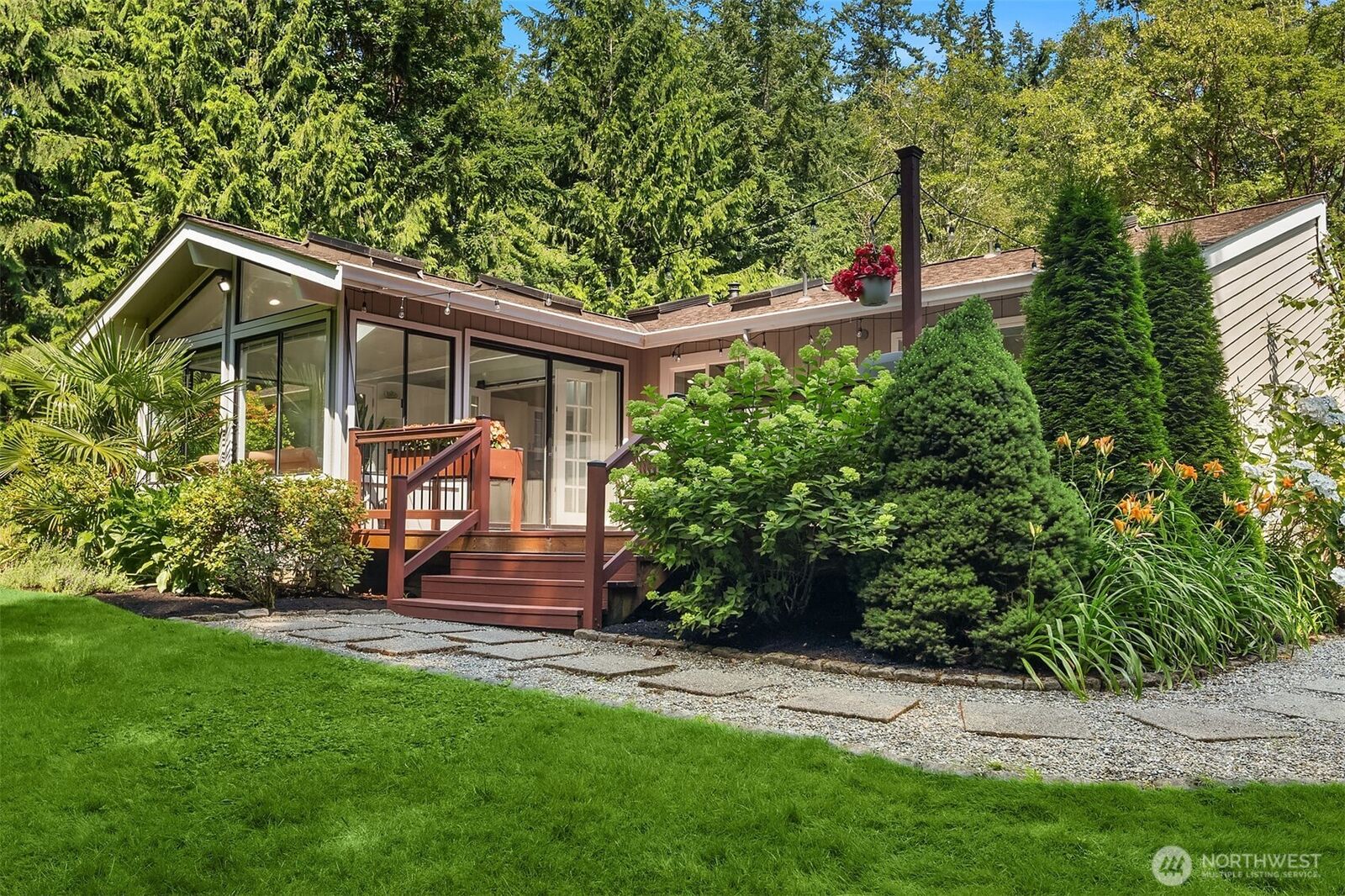 Property Photo:  11471  Kallgren Road NE  WA 98110 