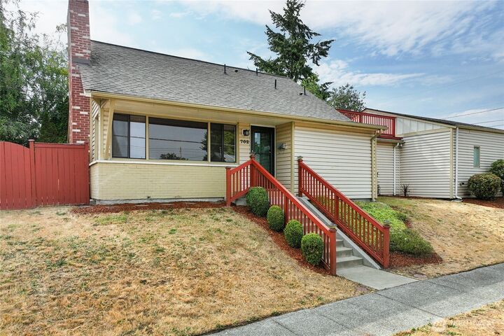 Property Photo:  702 N Mullen Street  WA 98406 