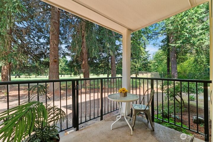Property Photo:  14602 NE 51st Street D1  WA 98007 
