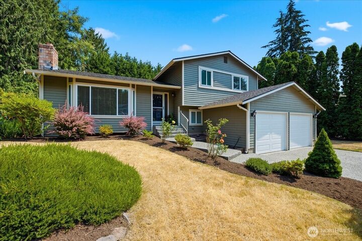 Property Photo:  10901  29th Drive SE  WA 98208 
