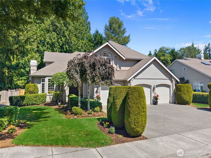 Property Photo: 20534 NE 33rd Court WA 98074