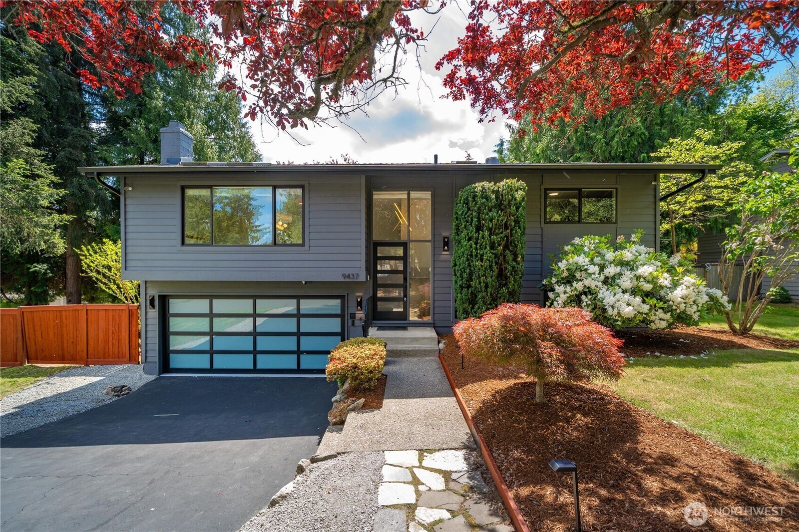 Property Photo: 9437 NE 126th Place WA 98034
