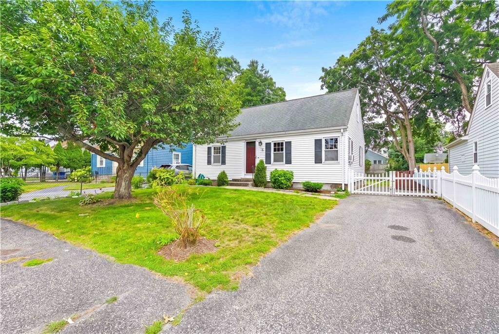 Property Photo:  75 Thurston Street  RI 02915 