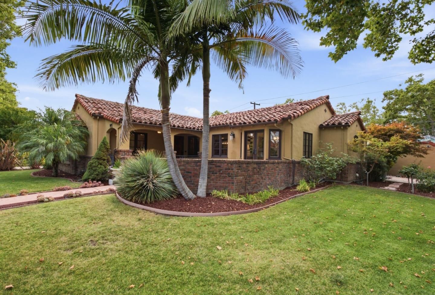 Property Photo:  1601 Hanchett Avenue  CA 95128 