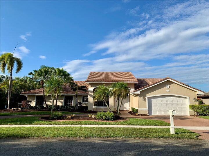 Property Photo: 19331 NW 8th St FL 33029