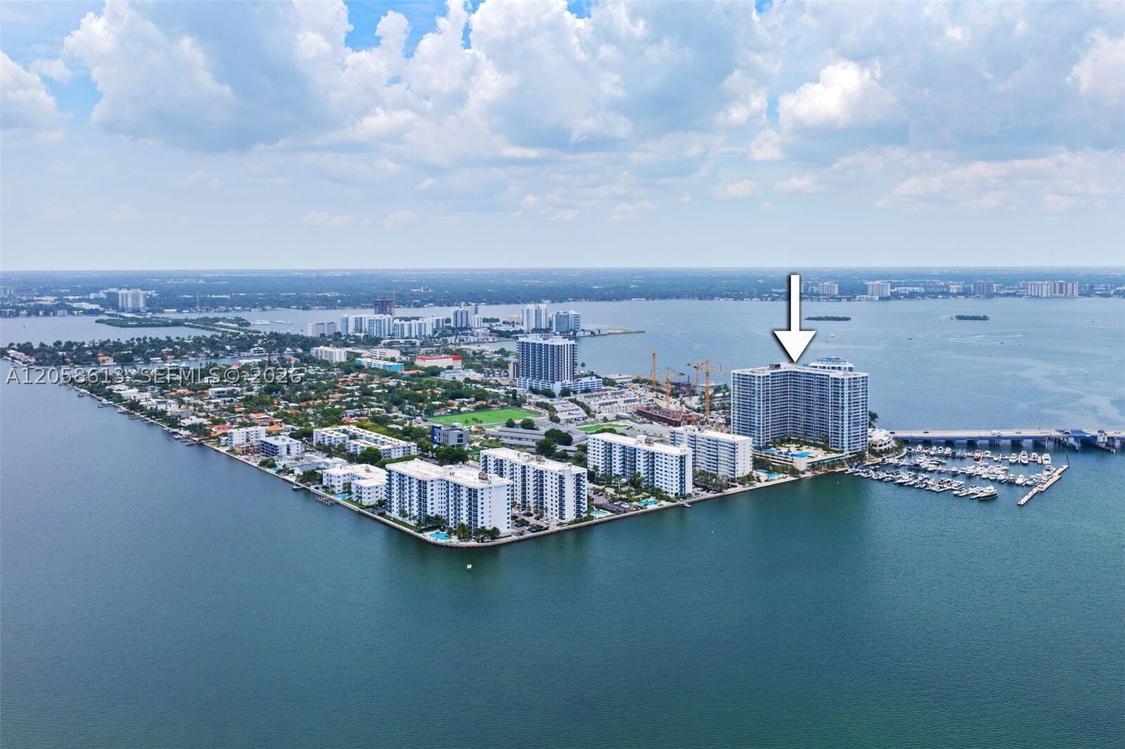 Property Photo: 7601 E Treasure Dr 2124 FL 33141