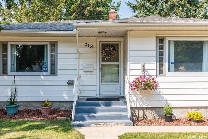 Property Photo:  218 Coteau Street W  SK S6H 5C7 