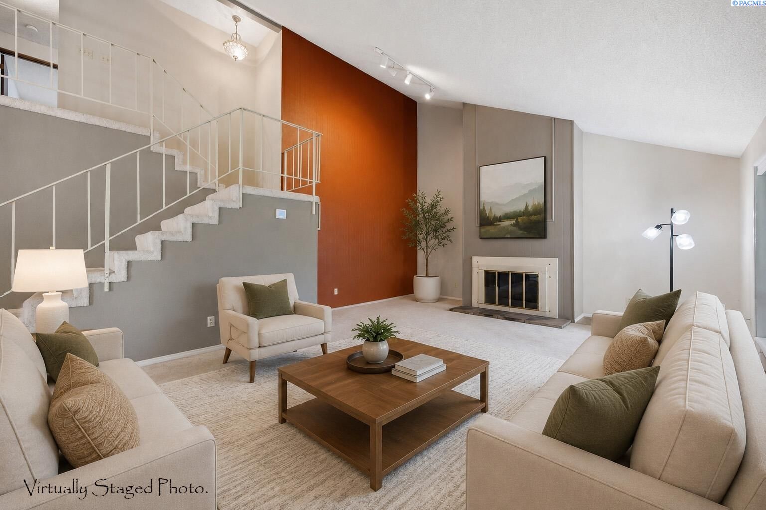 Property Photo:  4214 W Klamath Ave B-11  WA 99336 