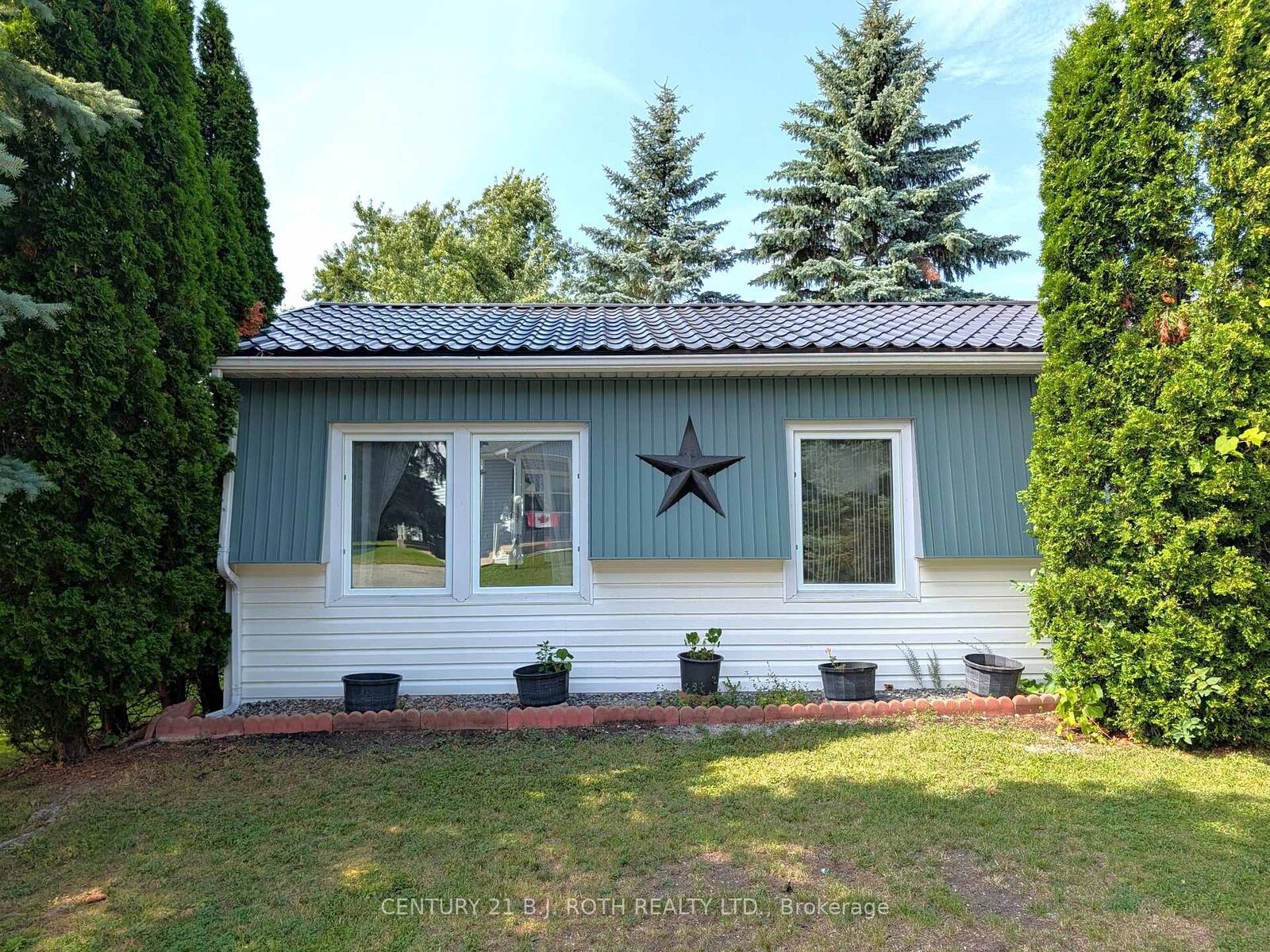 Property Photo:  66 Linden Lane  ON L9S 1P2 