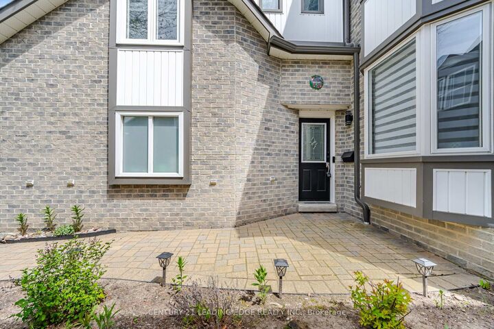 Property Photo:  923 Redbird Crescent  ON L1V 5K8 