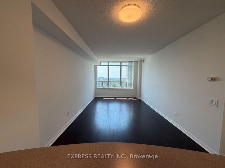 Photo de la propriété:  8 Hillcrest Avenue 1902  ON M2N 6Y6 