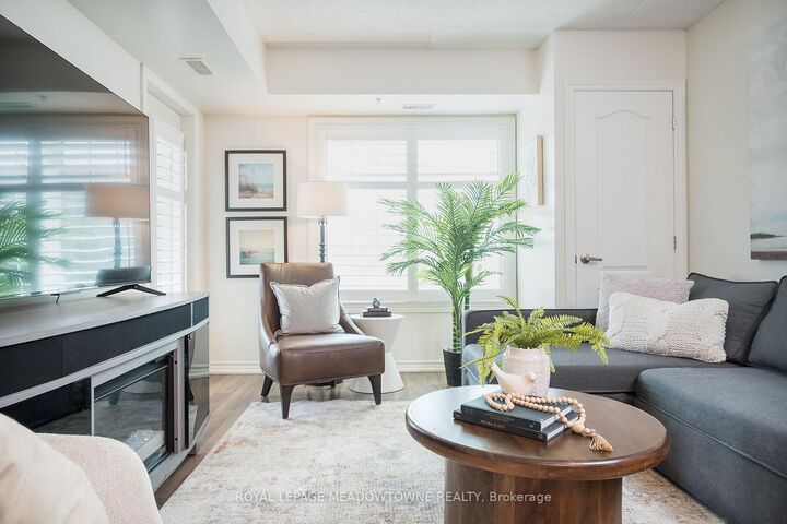 Property Photo: 1440 Main Street E 303 ON L9T 8W3