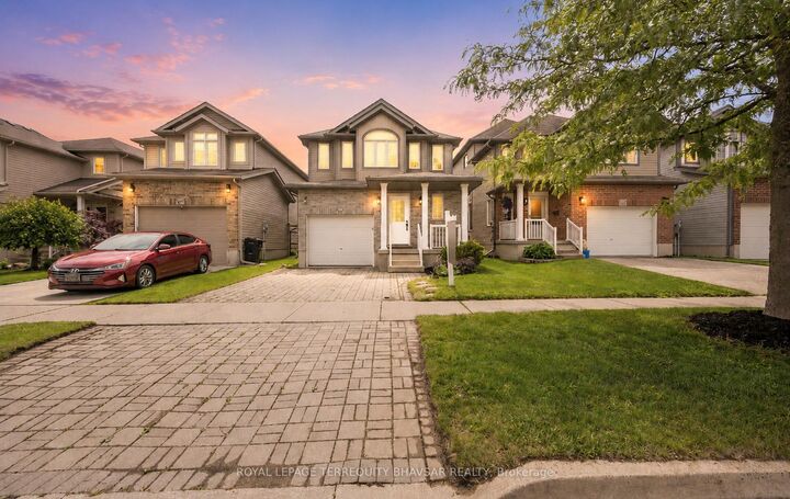 Property Photo:  111 Parkvale Drive  ON N2R 1Z6 