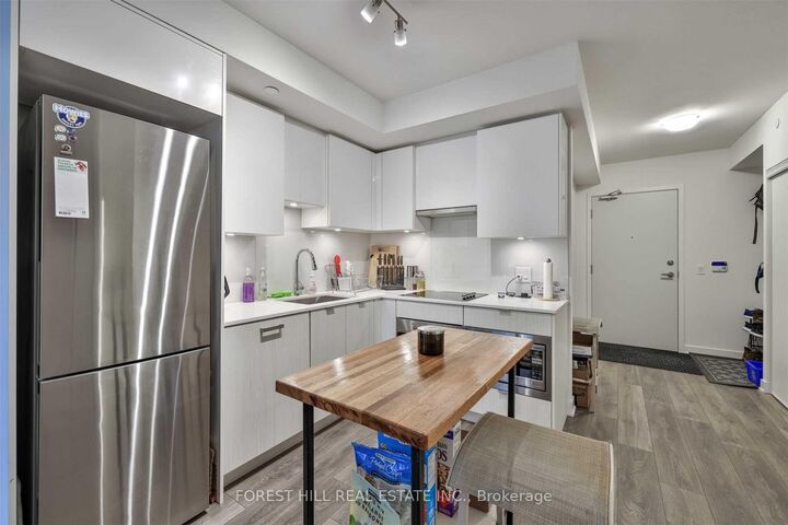 Property Photo:  195 Redpath Avenue 806  ON M4P 0E4 