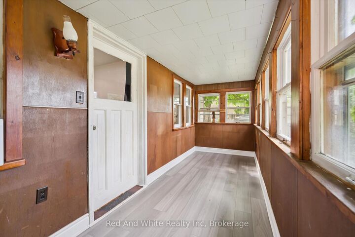Property Photo: 1267 Hamilton Street ON N3H 3G4