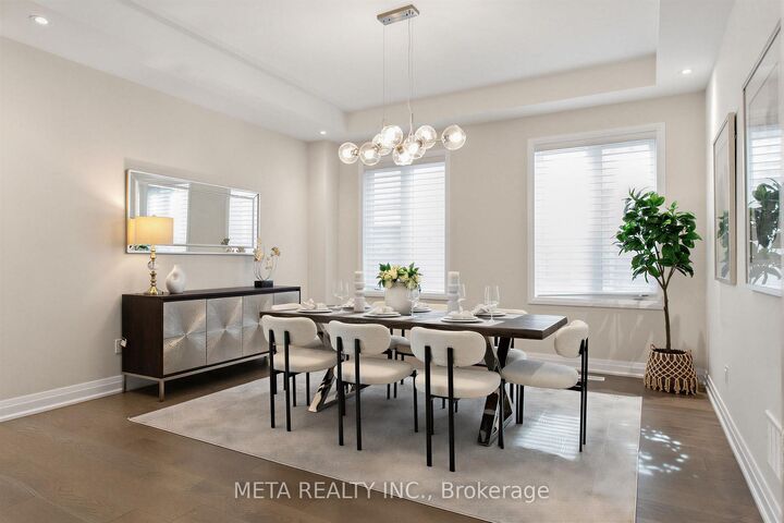 Property Photo: 56 Klees Crescent ON L4G 3W8