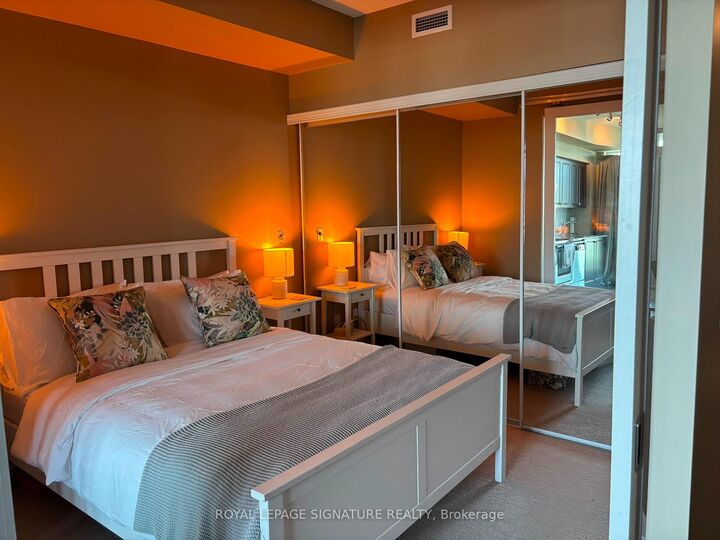 Photo de la propriété: 209 Fort York Boulevard 868 ON M5V 4A1