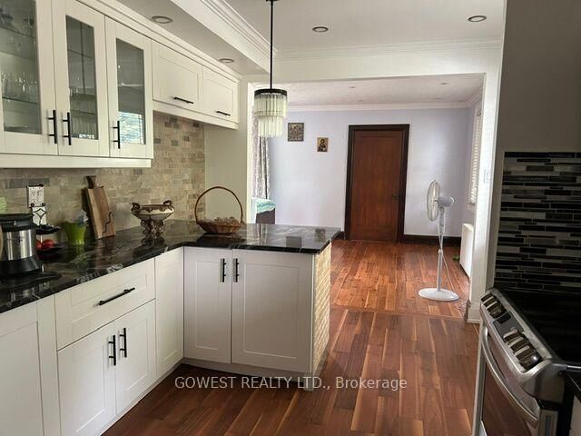 6054 Corwin Avenue — photo 1