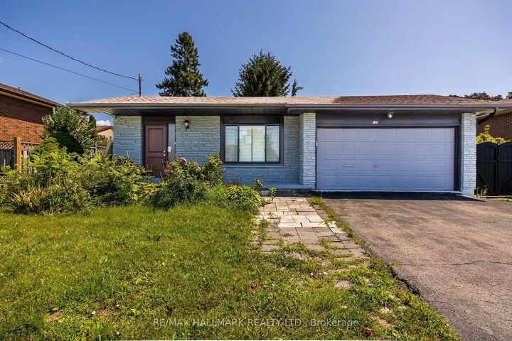 109 Thickson Road S — photo 1