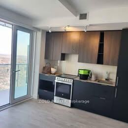 Property Photo:  3900 Confederation Parkway 3411  ON L5B 0M3 