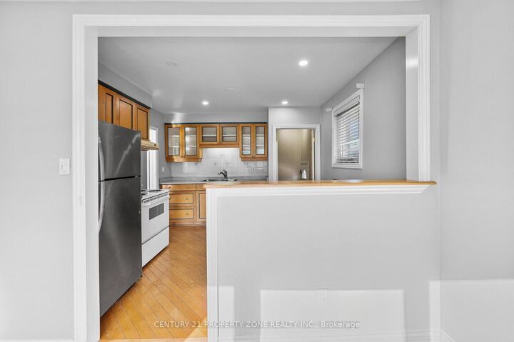 Property Photo:  25 Chatsworth Drive  ON L6X 2L8 