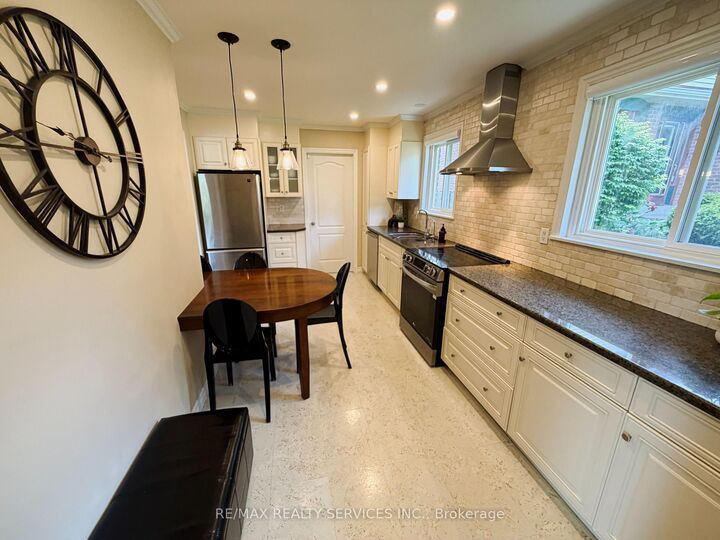 Property Photo: 238 Laurier Avenue S ON L9T 3V6