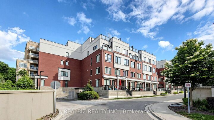 Property Photo: 500 Alex Gardner Circle 99 ON L4G 3G5
