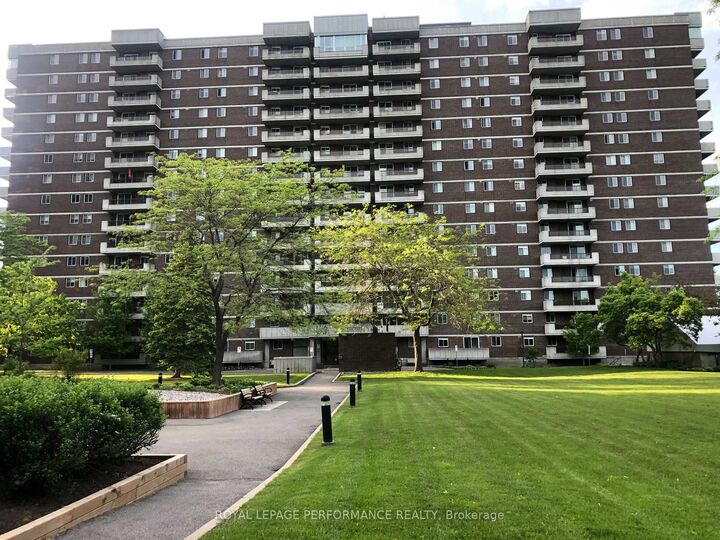 Photo de la propriété: 1705 Playfair Drive 1602 ON K1H 8P6