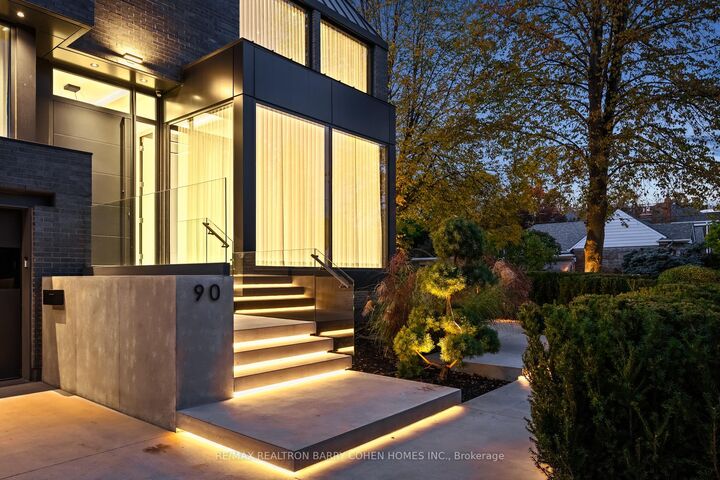 Property Photo:  90 Esgore Drive  ON M5M 3R8 