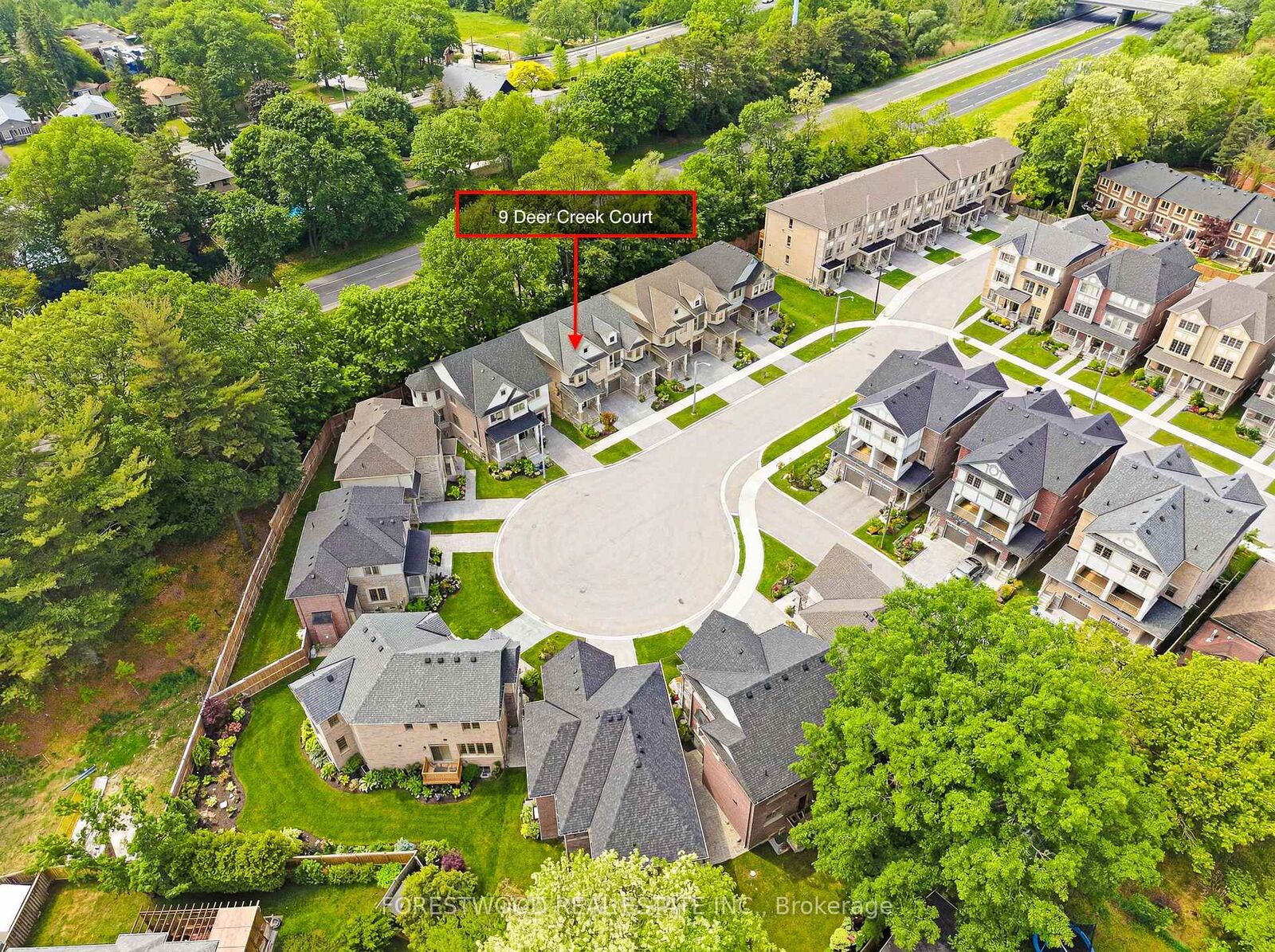 Property Photo: 9 Deer Creek Court ON M1C 4Z8