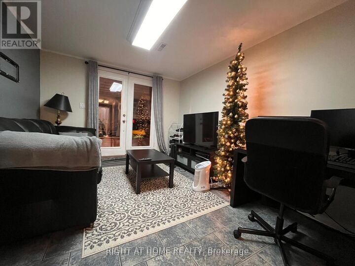Property Photo:  70 Fairmeadow Place Lower  ON L1N 8W3 