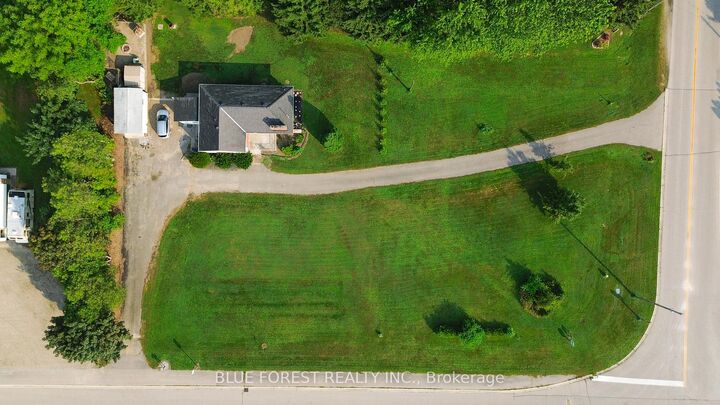 Property Photo:  9385 Furnival Road  ON N0L 2C0 