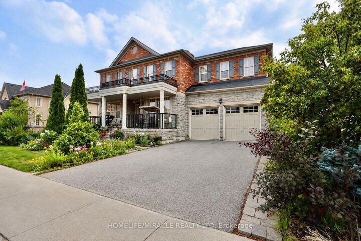 Property Photo: 114 Bloomsbury Avenue ON L6P 2X1