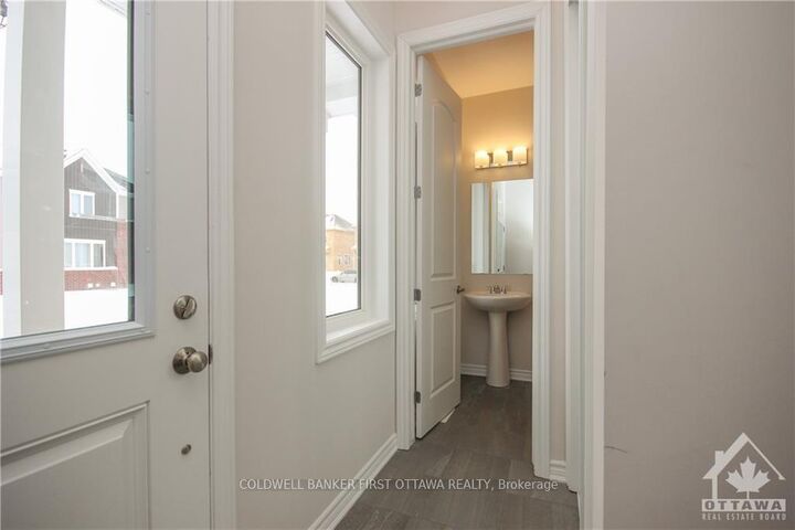 Property Photo:  72 Focality Crescent  ON K2J 6W8 