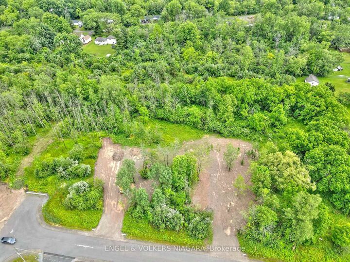 Property Photo:  1718 Rebecca Street  ON L2A 5M4 