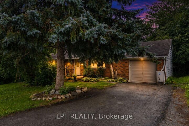 Property Photo:  98 Don Mor Drive  ON L3Y 1G7 