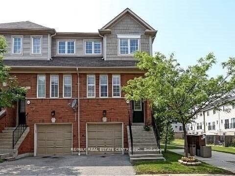 Property Photo: 4950 Albina Way 99 ON L4Z 4J6