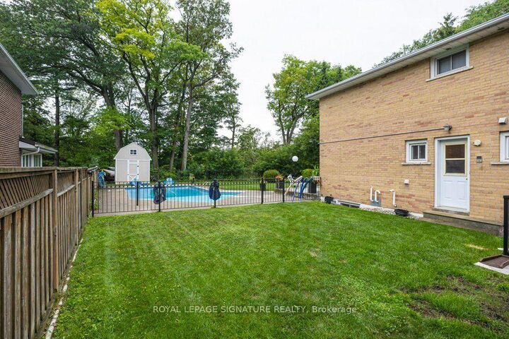 Property Photo: 40 Holmcrest Trail ON M1C 1V5
