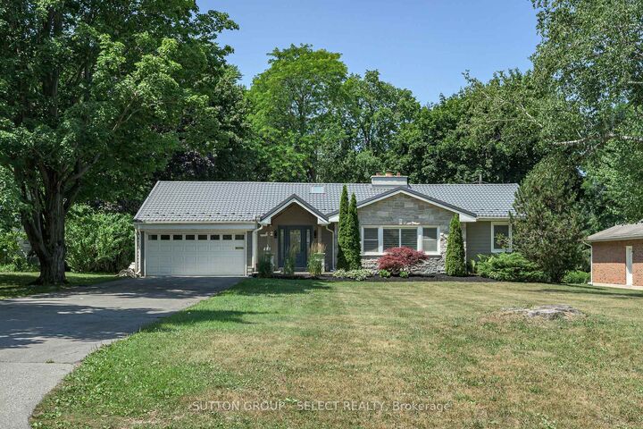 Property Photo:  429 Jarvis Street  ON N6K 1X2 