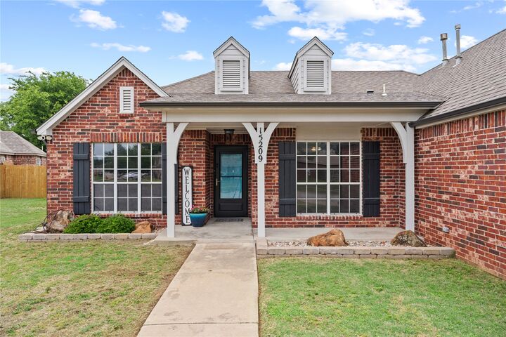 Property Photo:  15209 E 90th Place N  OK 74055 