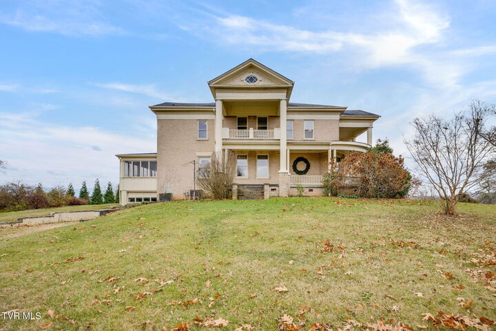 Property Photo:  322 Spruce Street  TN 37620 
