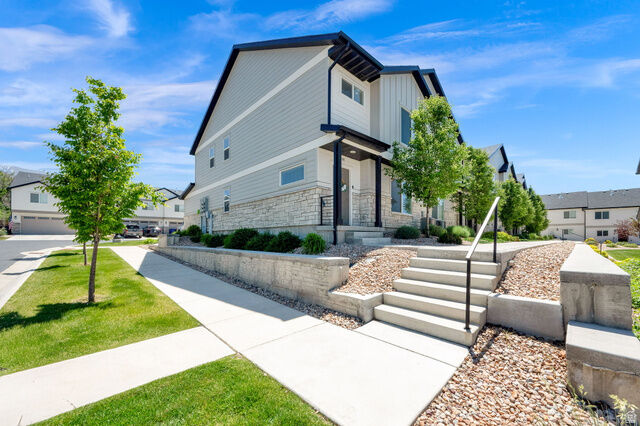 Property Photo:  1491 N 1950 E  UT 84660 